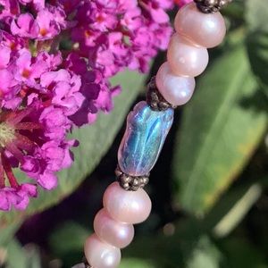 Necklace, freshwater pearls with tulip beads